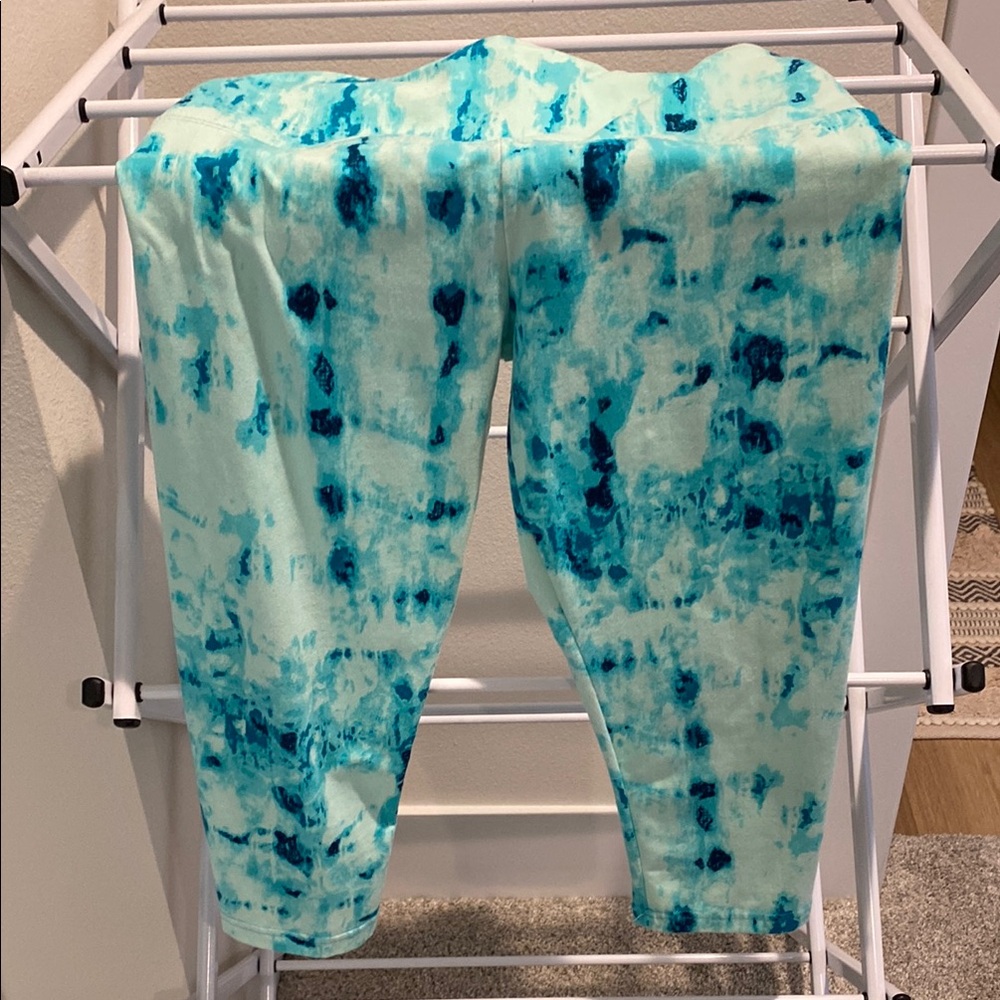 Lysse Blue Tie-Dye Capris